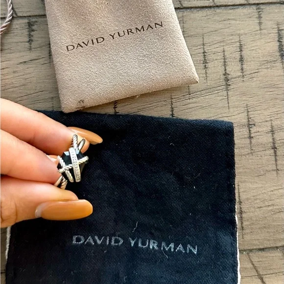 David Yurman cable wrap ring - sterling silver with black onyx and diamonds - Picture 4 of 5
